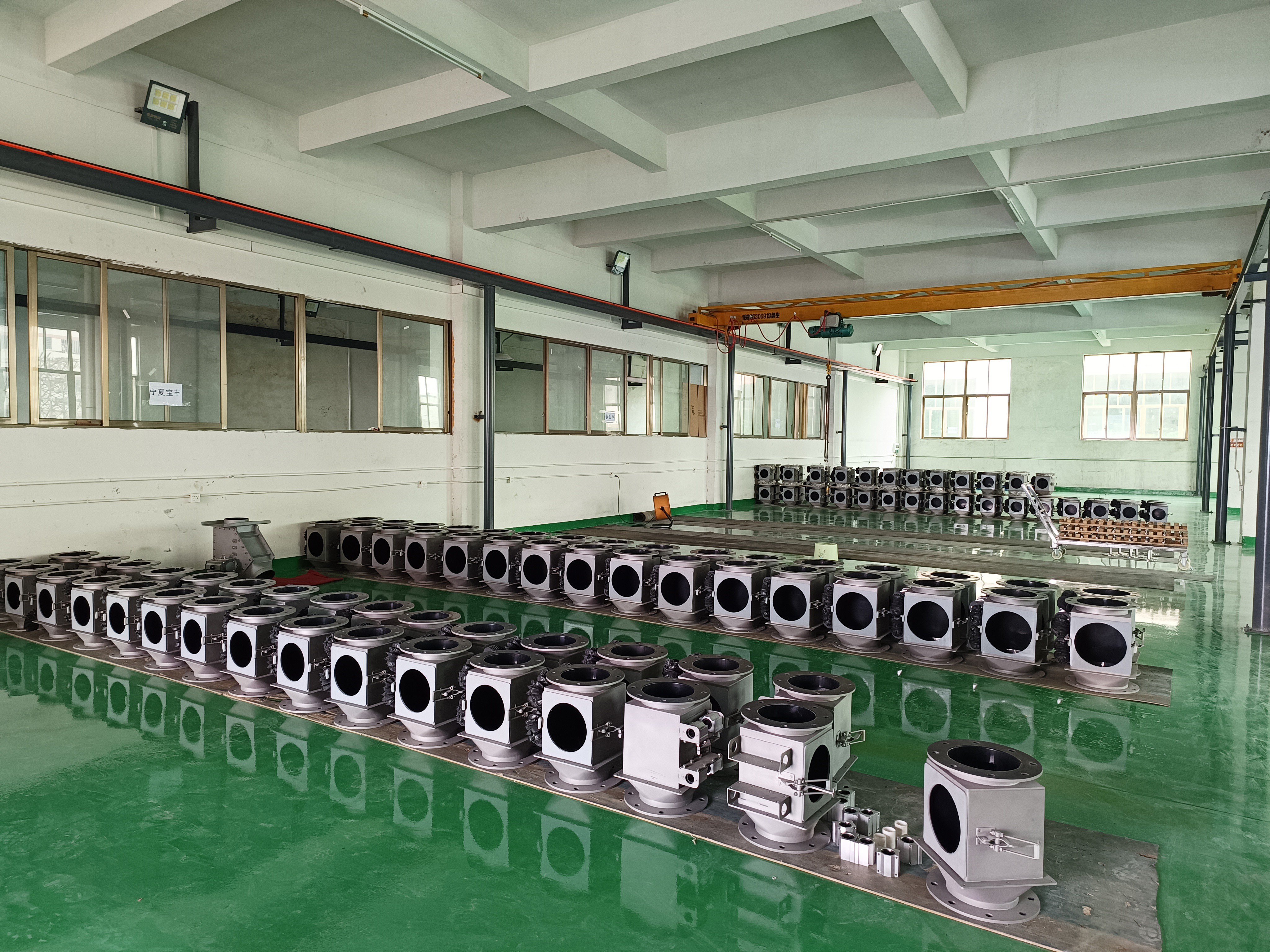 Który sprzęt do usuwania żelaza nadaje się do usuwania żelaza z ceramiki?